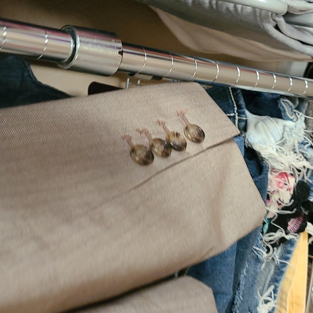 Blazer - Picture 6 of 8